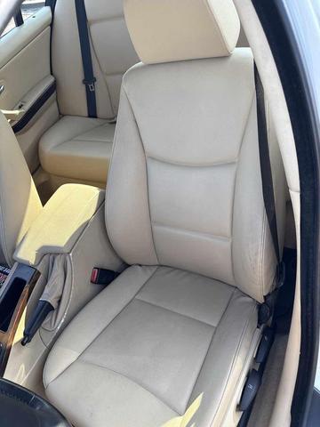 Photo of 2006 Alpine White BMW 325