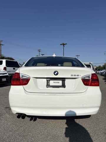 Photo of 2006 Alpine White BMW 325