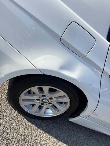 Photo of 2006 Alpine White BMW 325