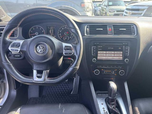 Photo of 2012 Frost Silver Metallic Volkswagen Jetta