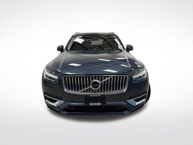Photo of 2024 Denim Blue Metallic Volvo XC90 Recharge Plug-In Hybrid