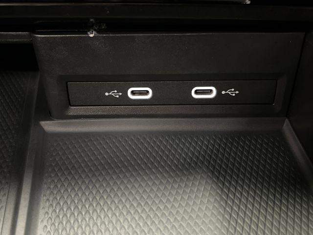 Photo of 2024 Deep Black Pearl Volkswagen Atlas