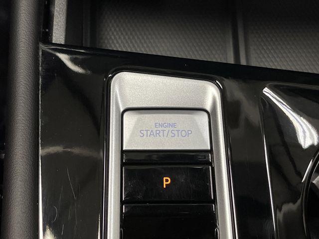 Photo of 2024 Deep Black Pearl Volkswagen Atlas