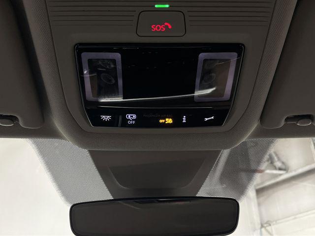 Photo of 2024 Deep Black Pearl Volkswagen Atlas