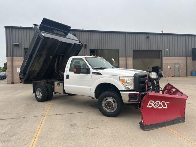 Photo of 2015 Oxford White Ford F-350