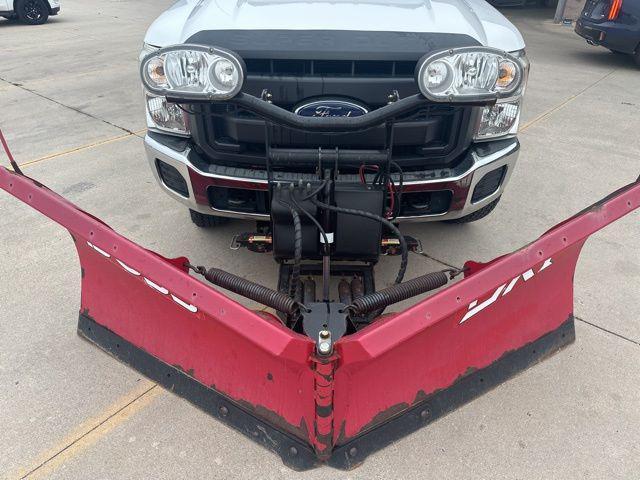 Photo of 2015 Oxford White Ford F-350