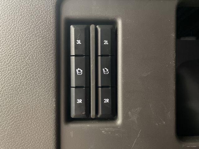 Photo of 2023 Starlight Gray Premium Colorant Lincoln Navigator