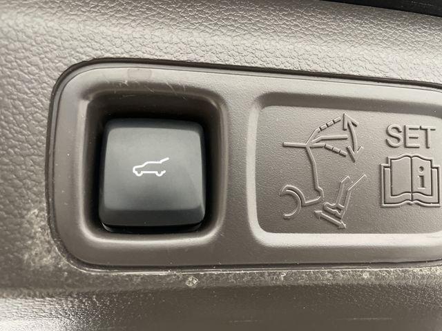 Photo of 2023 Starlight Gray Premium Colorant Lincoln Navigator