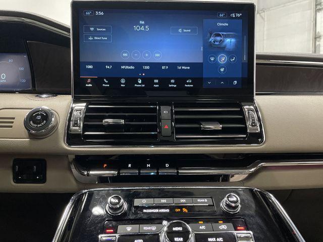 Photo of 2023 Starlight Gray Premium Colorant Lincoln Navigator