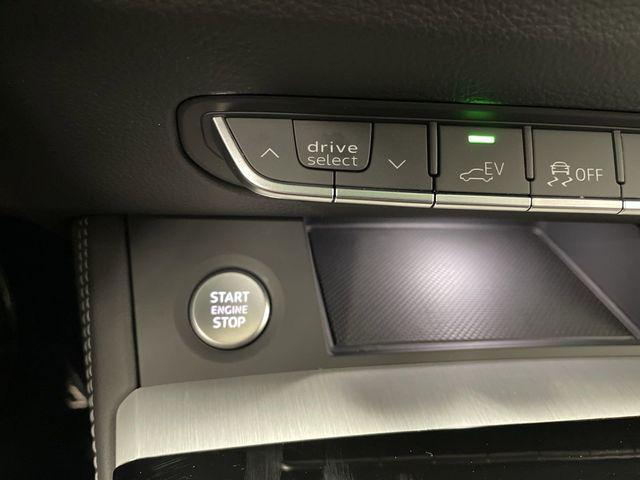 Photo of 2024 Chronos Gray Metallic Audi Q5