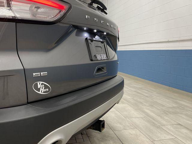Photo of 2021 Carbonized Gray Metallic Ford Escape