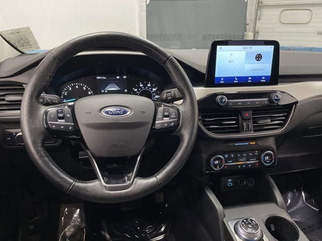 Photo of 2021 Carbonized Gray Metallic Ford Escape