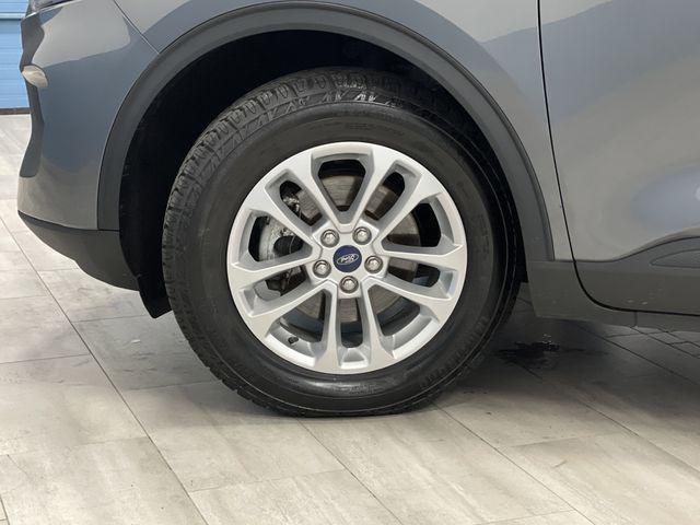 Photo of 2021 Carbonized Gray Metallic Ford Escape