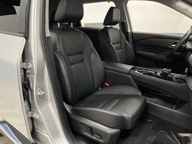Photo of 2021 Brilliant Silver Metallic Nissan Rogue