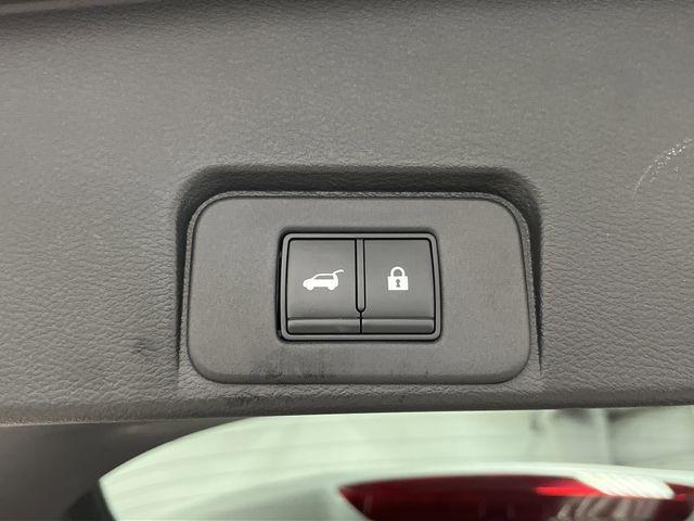 Photo of 2021 Brilliant Silver Metallic Nissan Rogue