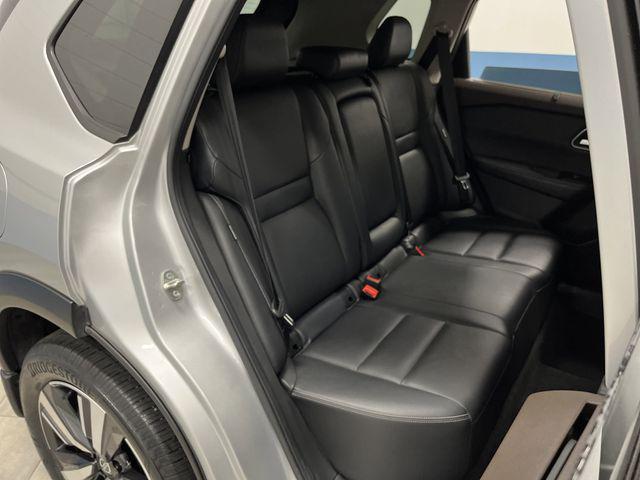 Photo of 2021 Brilliant Silver Metallic Nissan Rogue