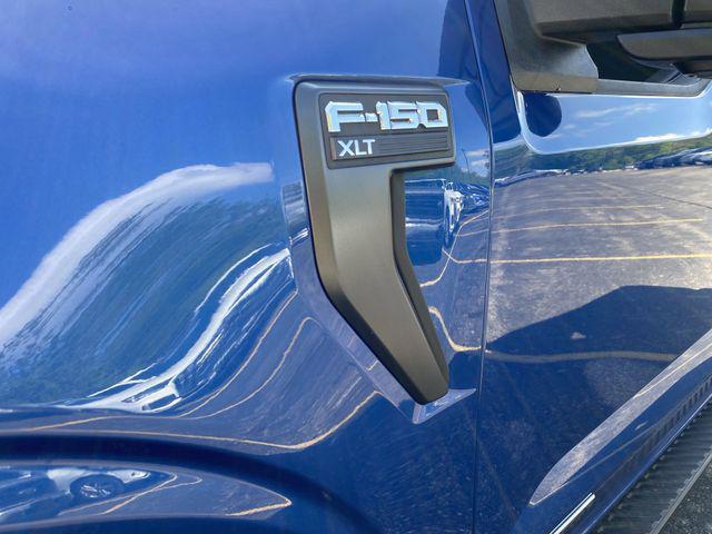 Photo of 2022 Atlas Blue Metallic Ford F-150