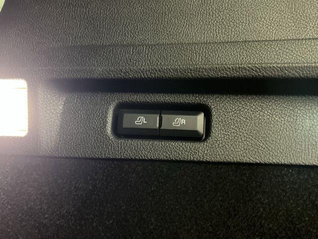 Photo of 2024 Infinite Black Metallic Clearcoat Lincoln Corsair