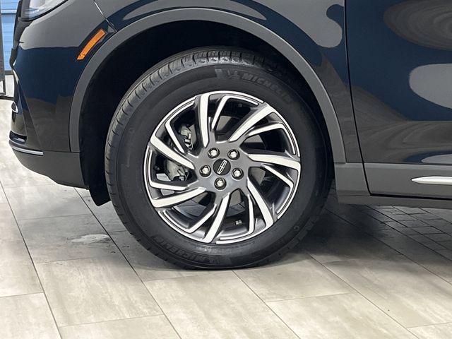 Photo of 2024 Infinite Black Metallic Clearcoat Lincoln Corsair