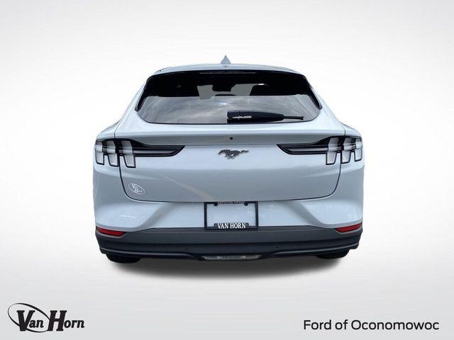 Photo of 2022 White Metallic Ford Mustang Mach-E