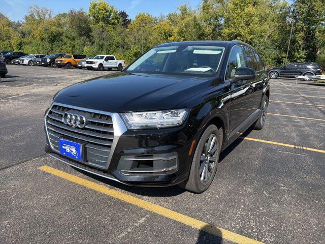 Photo of 2018 Black Audi Q7