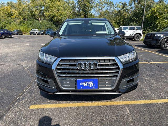 Photo of 2018 Black Audi Q7