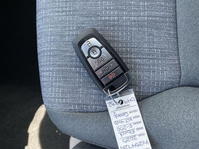 Photo of 2025 Carbonized Gray Metallic Ford F-250