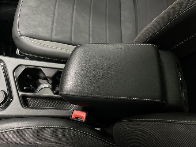 Photo of 2023 Dusk Blue Metallic Volkswagen Taos
