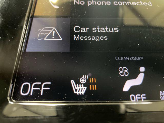 Photo of 2022 Crystal White Metallic Volvo XC90 Recharge Plug-In Hybrid