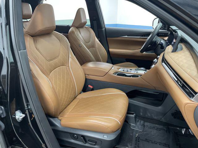Photo of 2024 Mineral Black INFINITI QX60