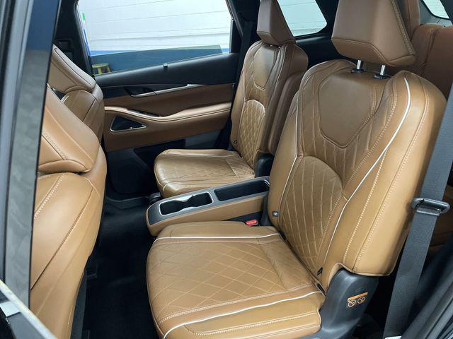Photo of 2024 Mineral Black INFINITI QX60