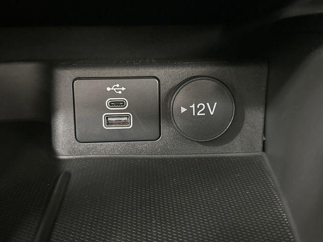 Photo of 2024 Oxford White Ford Escape
