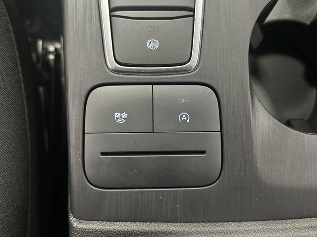 Photo of 2024 Oxford White Ford Escape
