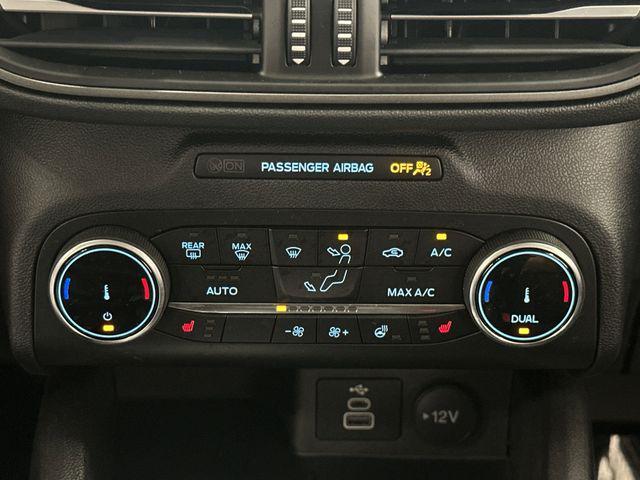 Photo of 2024 Oxford White Ford Escape