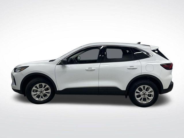 Photo of 2024 Oxford White Ford Escape
