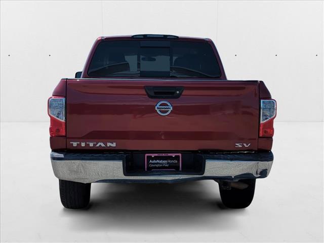 Photo of 2019 Cayenne Red Metallic Nissan Titan
