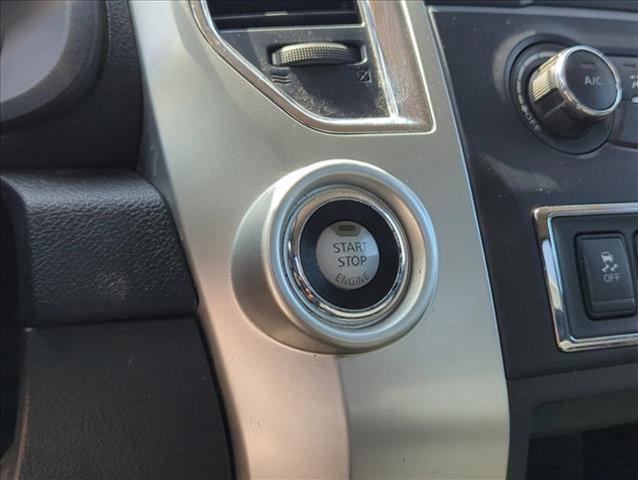 Photo of 2019 Cayenne Red Metallic Nissan Titan