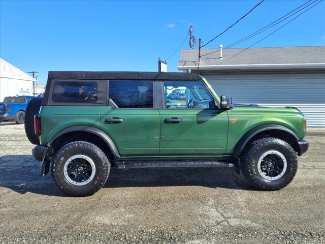 Photo of 2023 Eruption Green Metallic Ford Bronco