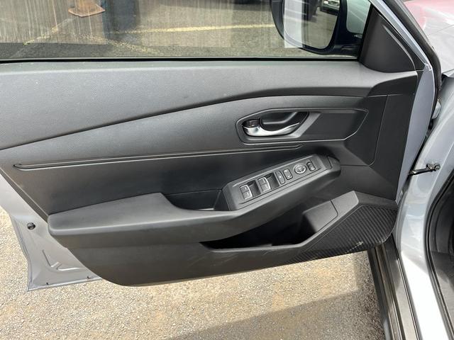 Photo of 2023 Lunar Silver Metallic Honda Accord
