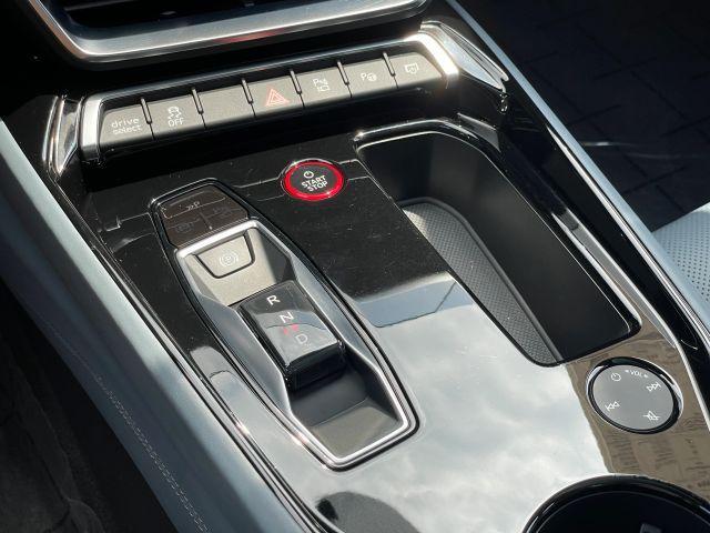 Photo of 2022 Kemora Gray Metallic Audi e-tron GT