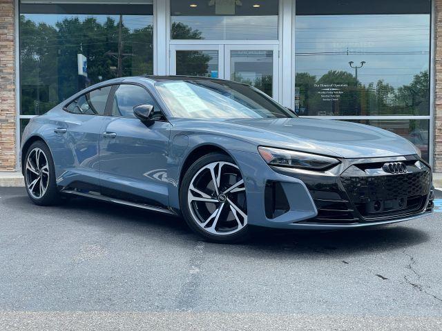 Photo of 2022 Kemora Gray Metallic Audi e-tron GT