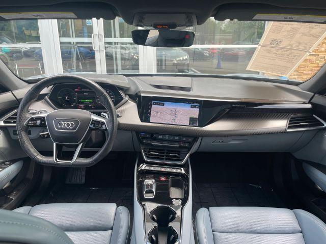 Photo of 2022 Kemora Gray Metallic Audi e-tron GT