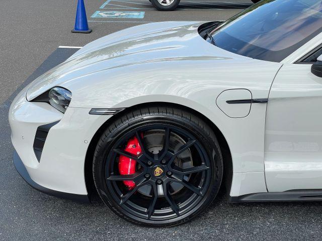 Photo of 2022 Gray Porsche Taycan
