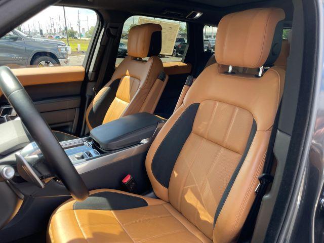 Photo of 2022 Gray Land Rover Range Rover Sport