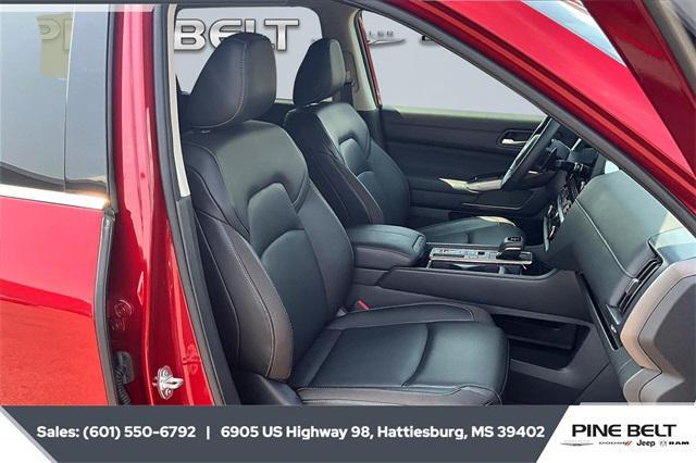 Photo of 2024 Scarlet Ember Nissan Pathfinder