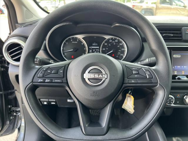 Photo of 2025 Gun Metallic Nissan Versa