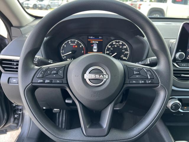 Photo of 2025 Gun Metallic Nissan Altima