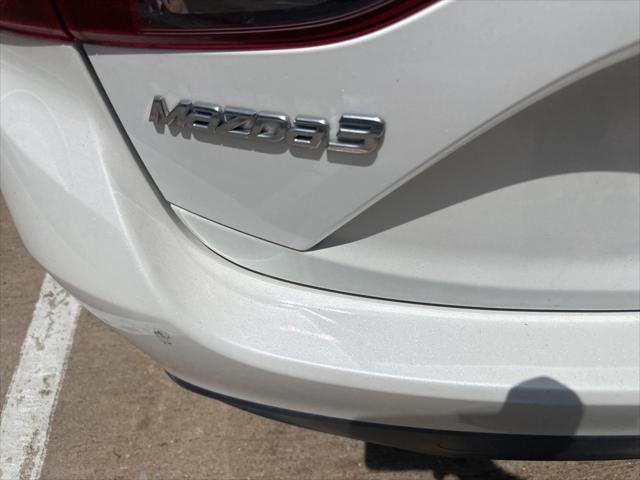 Photo of 2014 Snowflake White Pearl Mica Mazda Mazda3