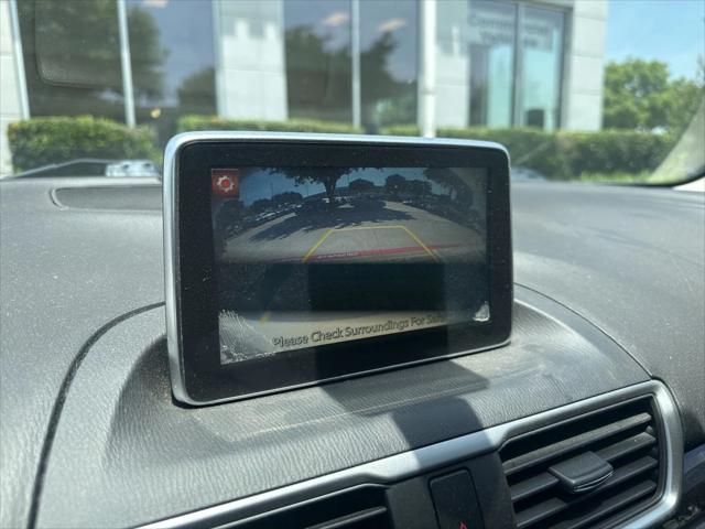 Photo of 2014 Snowflake White Pearl Mica Mazda Mazda3