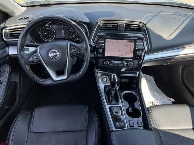 Photo of 2023 Brilliant Silver Nissan Maxima